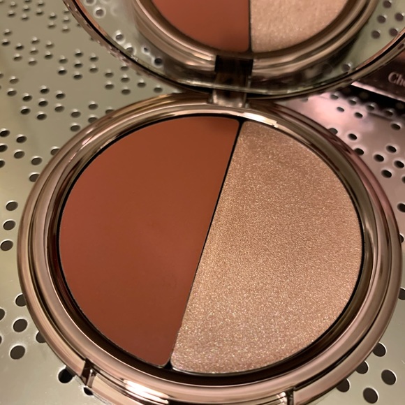 🦜Girlactik Cheeky Tint & Glow in La’Beaute - Picture 2 of 6